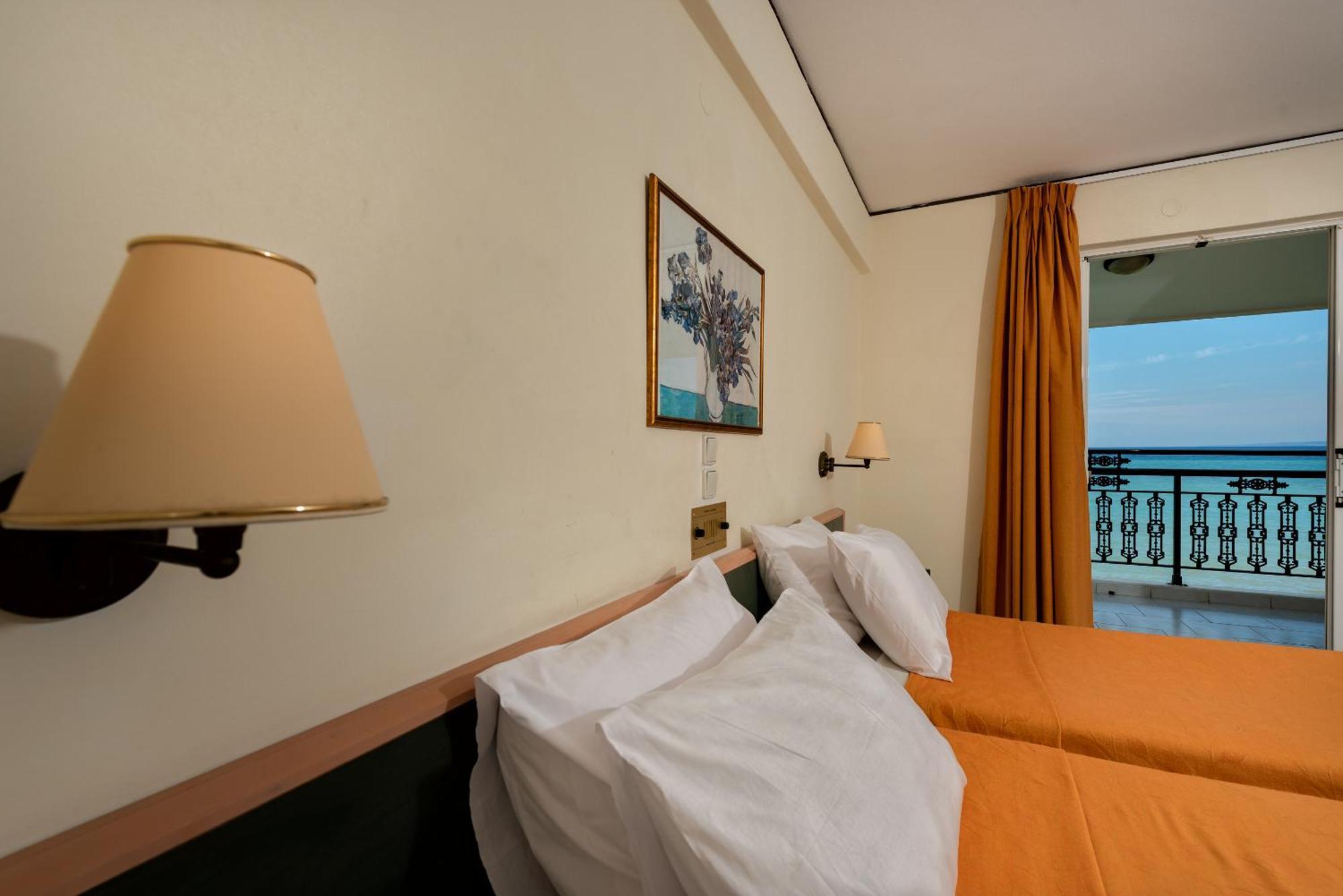 Porto Iliessa Hotel Аргаси Екстериор снимка