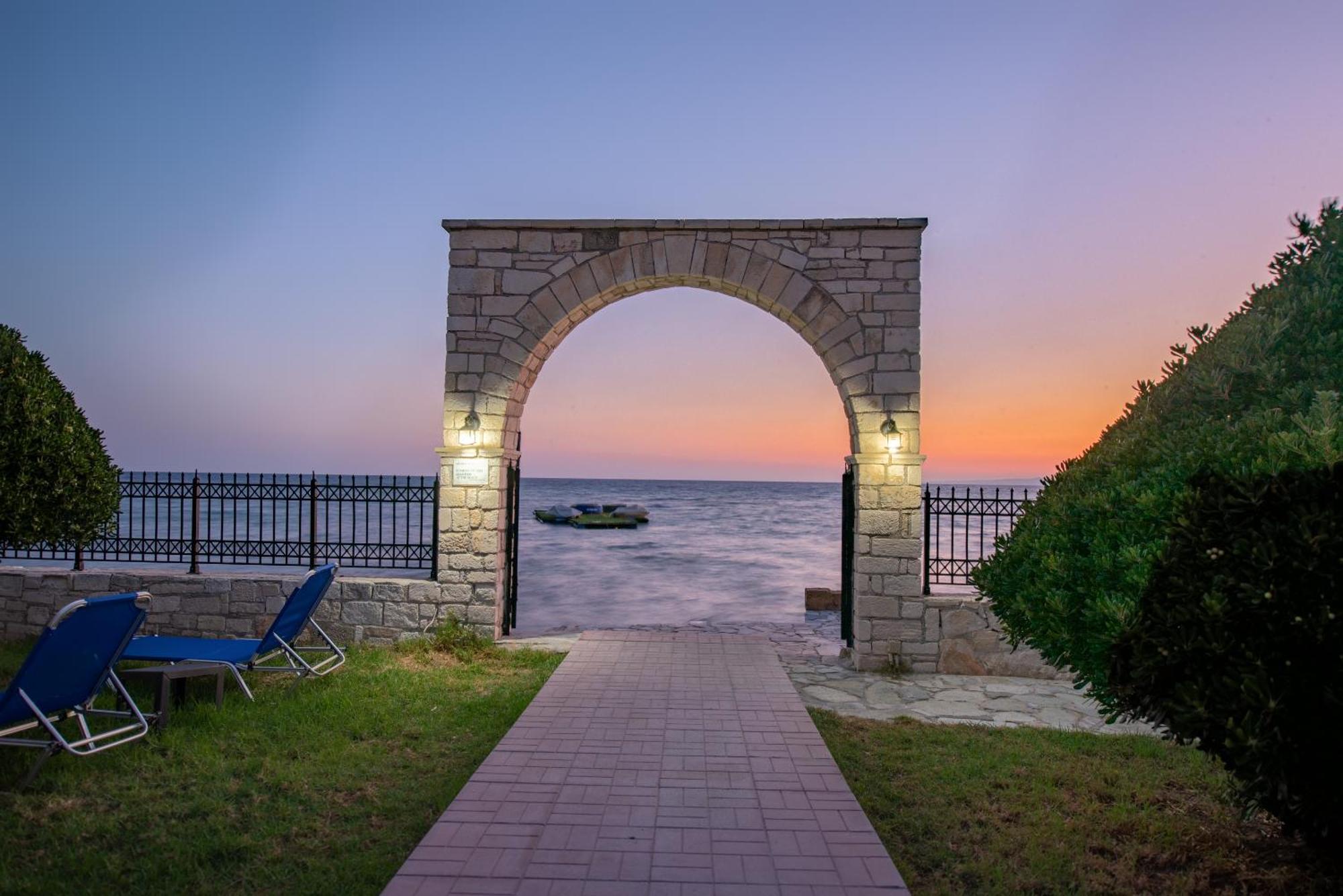 Porto Iliessa Hotel Аргаси Екстериор снимка